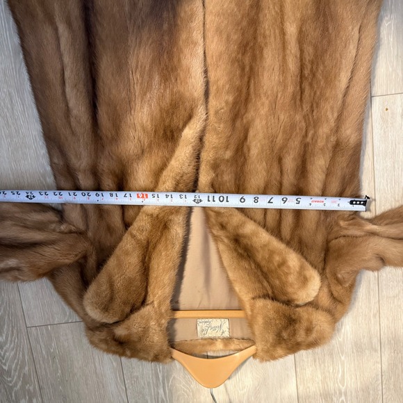 Vintage 1940s 1950s Brown Fur Coat - Picture 5 of 12